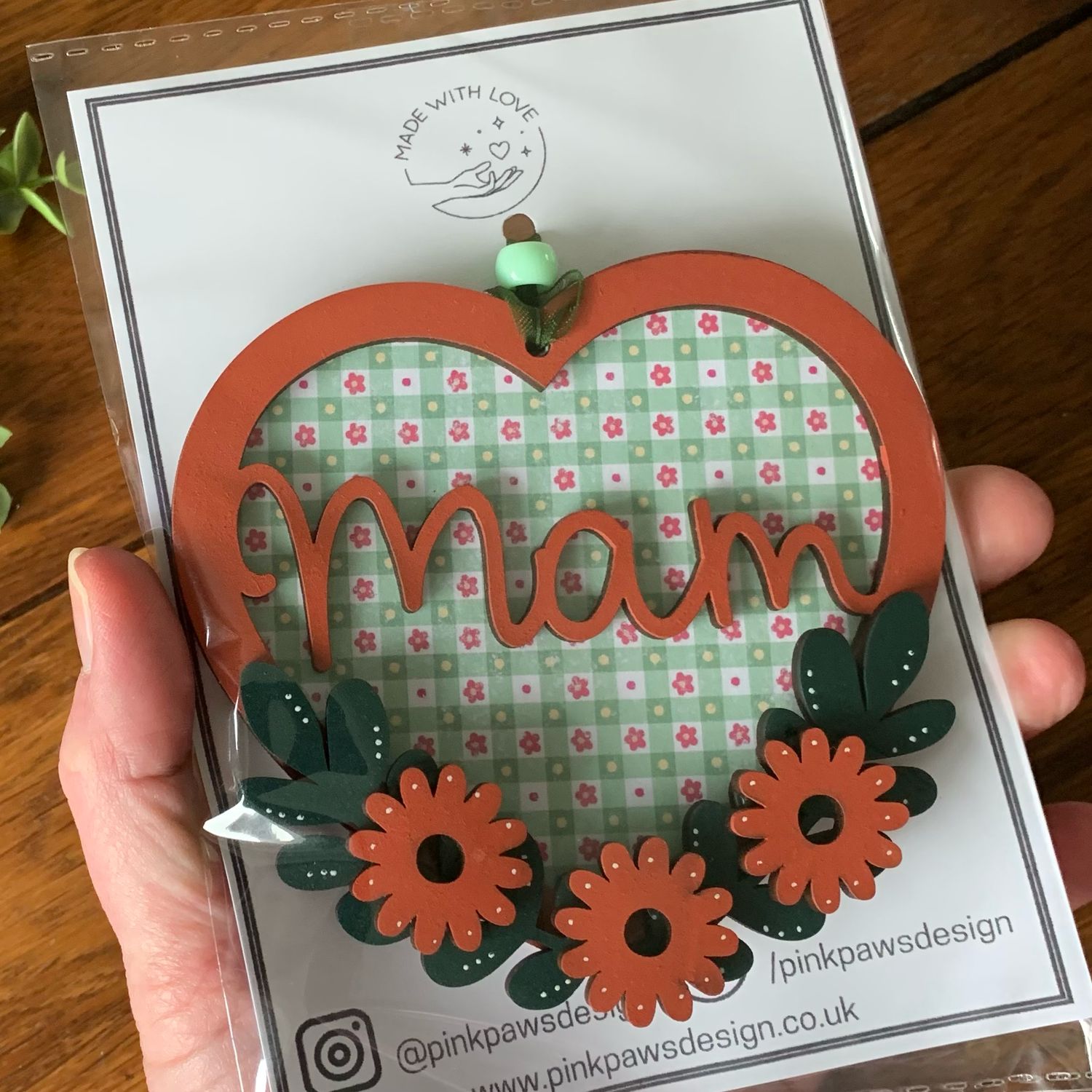 'Mam' Floral Themed hanging heart - Orange