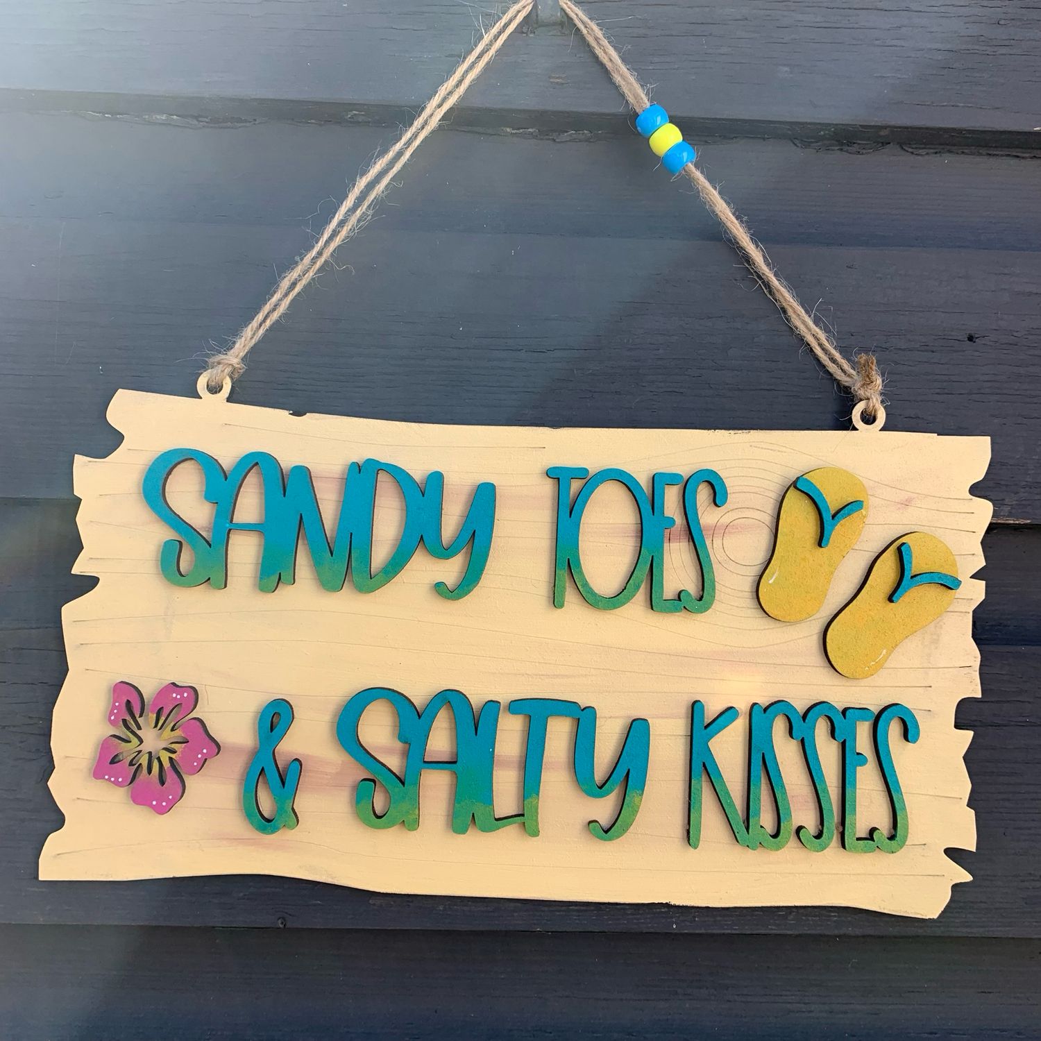 Hand painted ‘Sandy Toes & Salty Kisses’ driftwood hanging sign