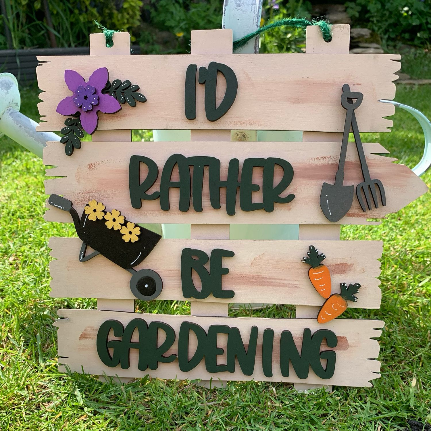 Hand-painted I'd rather be gardening plaque / Gardener / Allotment / Gift