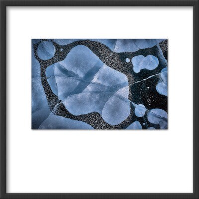 Methane bubbles in ice