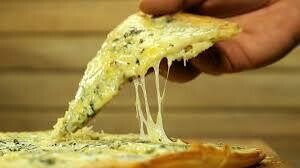 Pizza Cuatro Quesos ( 1, 7 )