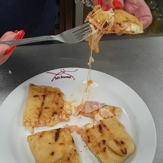 Are-pizza( 1, 7 )