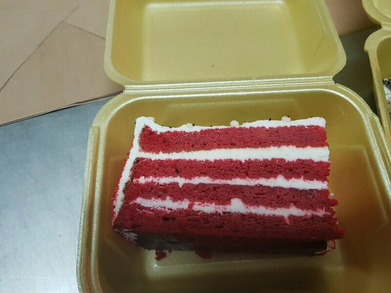 Tarta Terciopelo Rojo ( 1, 3, 7 )