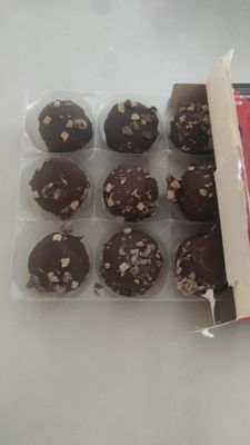 Profiteroles Kit Kat( 1, 3, 7 )