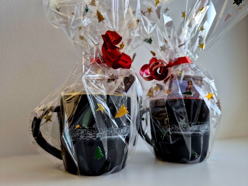 Rheinfelder Tasse & Schokolade (Christmas Special) Rheinfelder Tasse & Schokolade (Christmas Special)