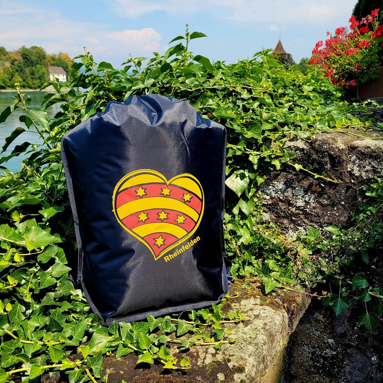 Schwimmrucksack schwarz mit Rheinfelder Herz