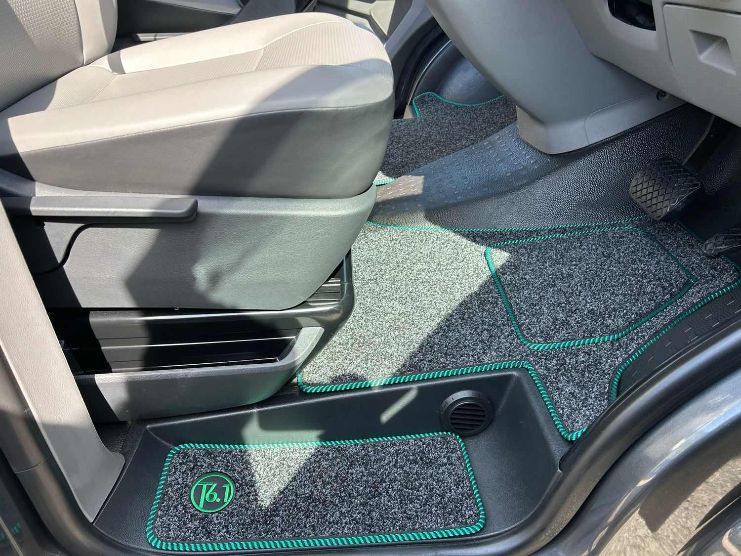 Volkswagen Transporter Cab Mats For T5 T6 T6.1 Volkswagen Transporter Cab Mats For T5 T6 T6.1