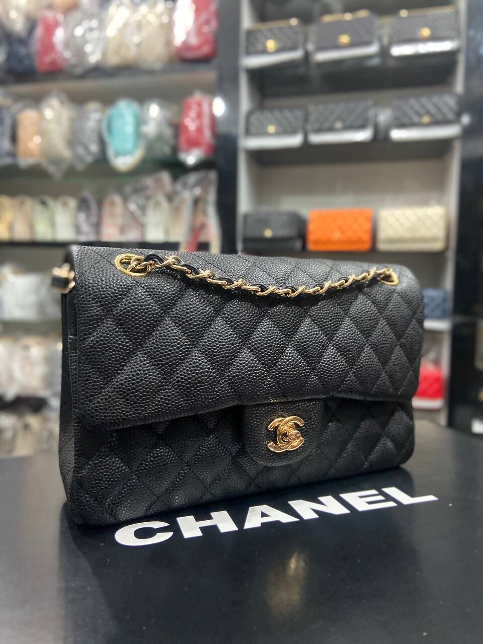 Caviar 2.55 Black (Gold Chain)
