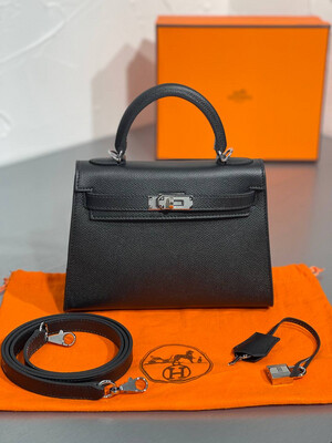 Kelly 22 Epsom Leather ( Silver Hardwer)