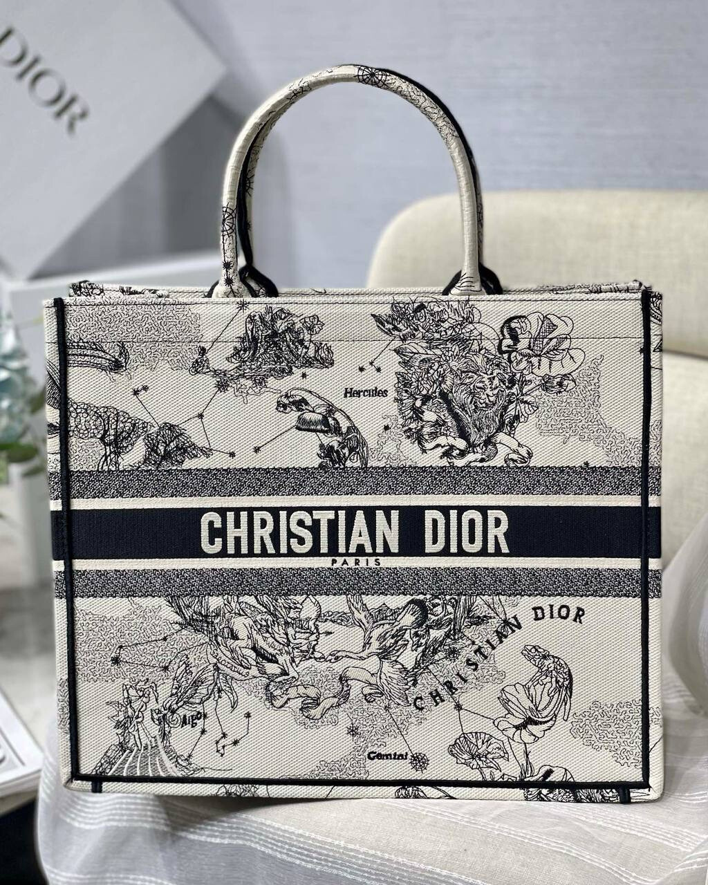 Book tote