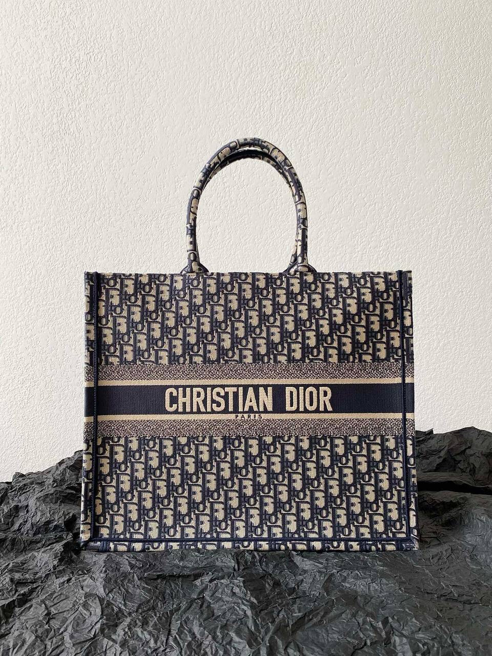 Book tote