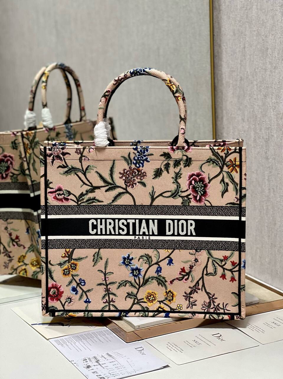Book tote