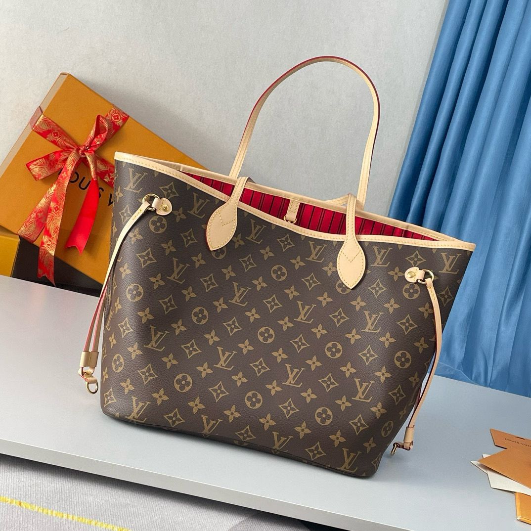 Neverfull MM Size
