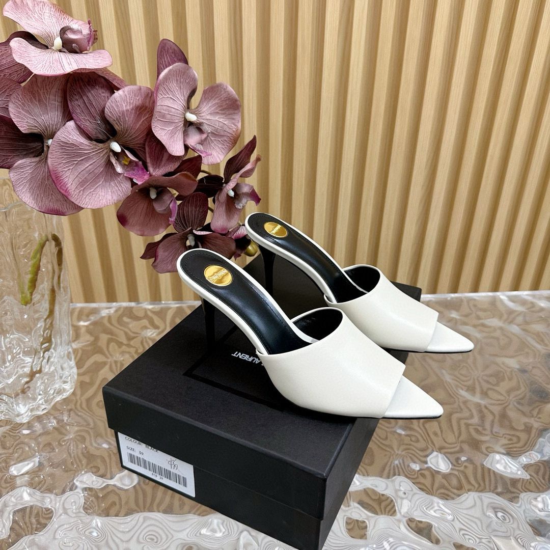 SNL Heels