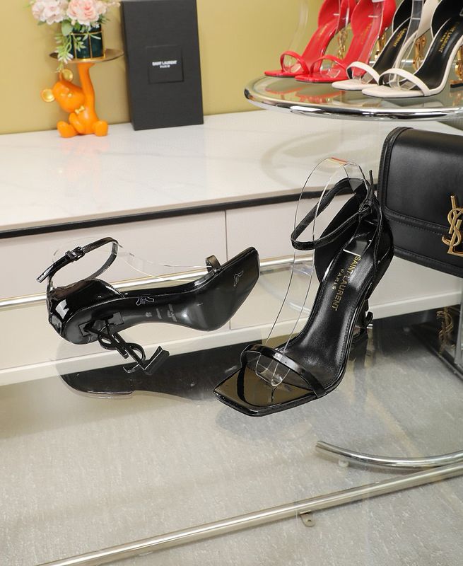 SNL Heels