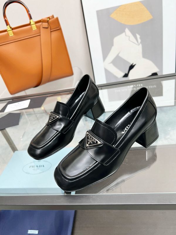 SNL Loafer