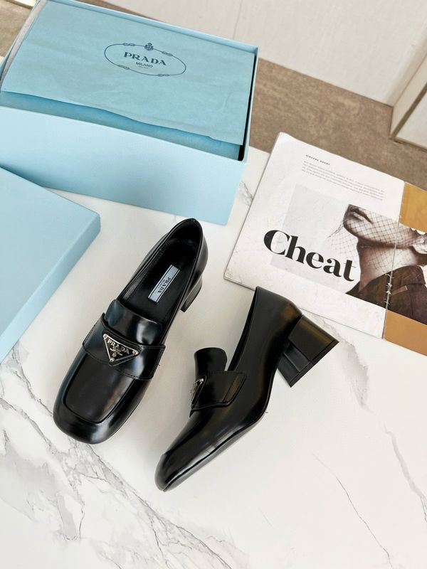 SNL Loafer