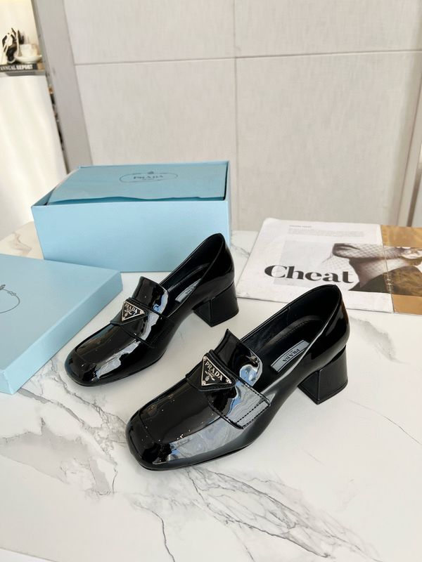 SNL Loafer