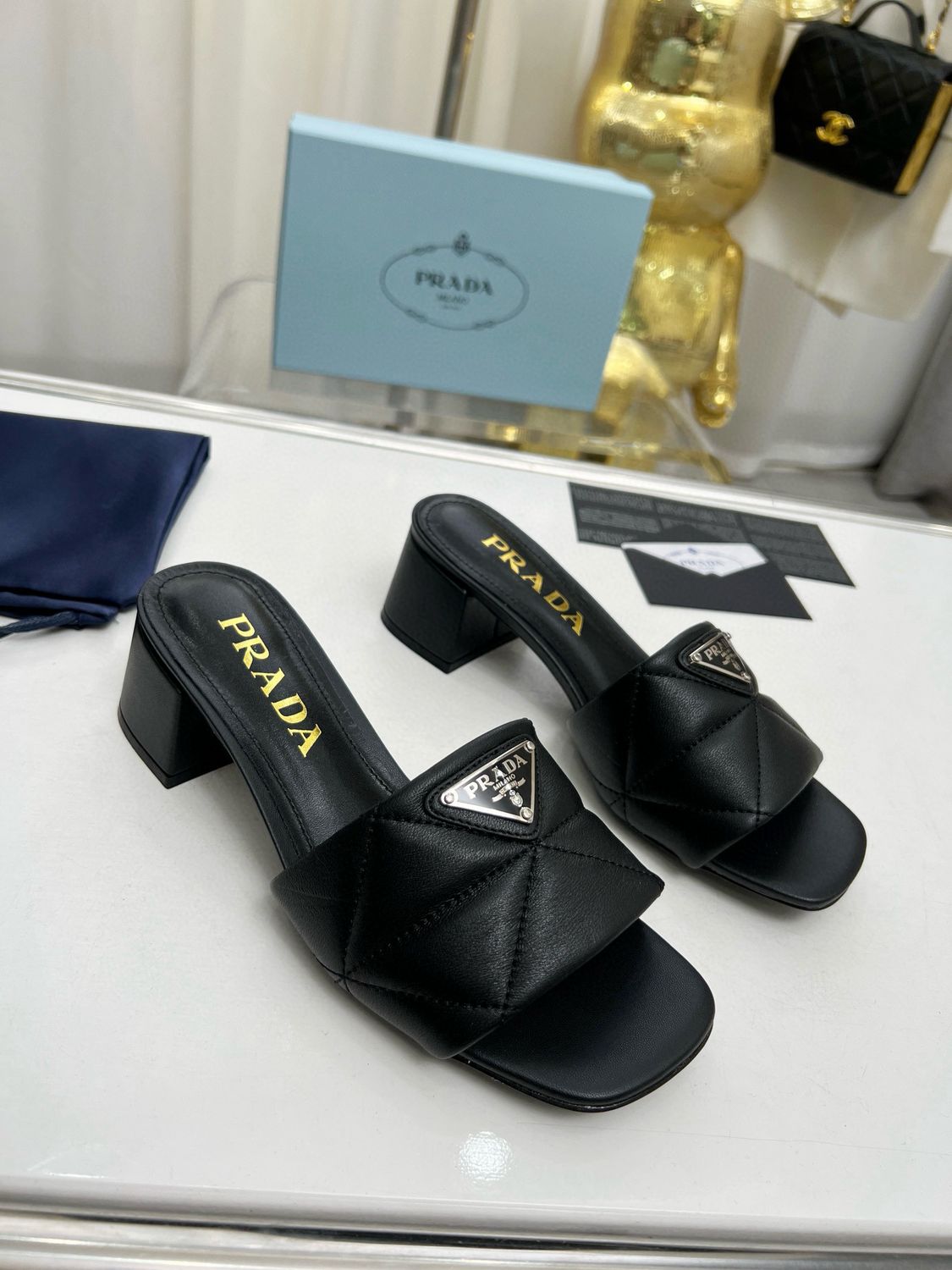 SNL Heels