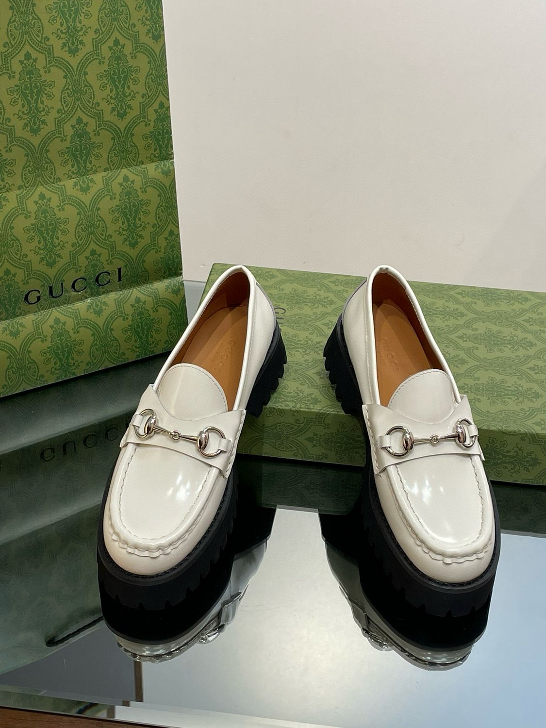 GG Loafer