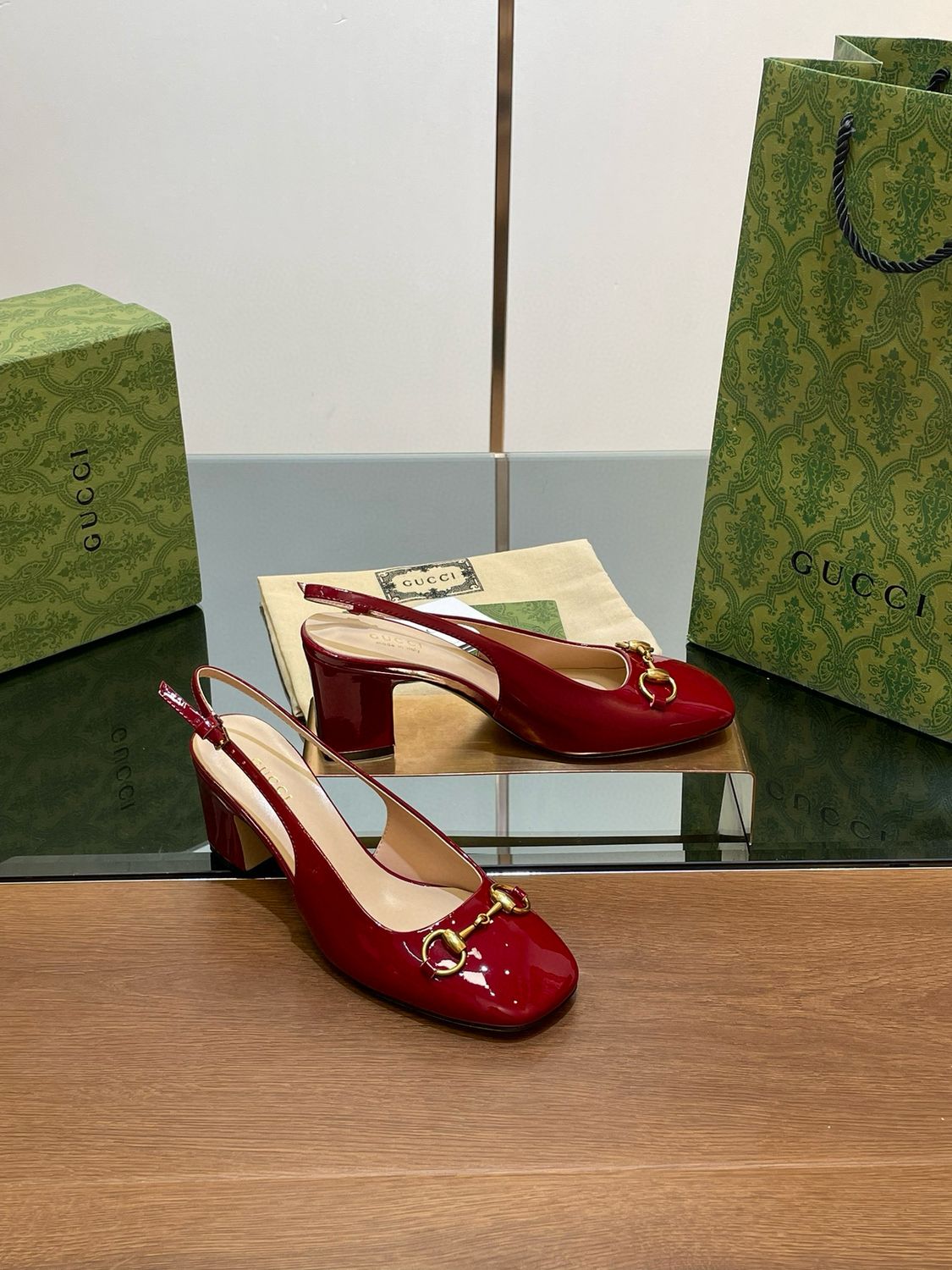 GG Slingback
