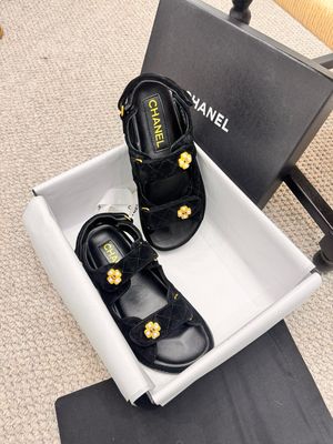 CHNL Sandals