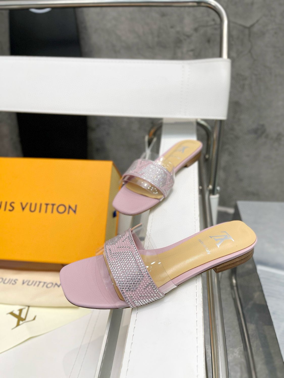 L-V Slides