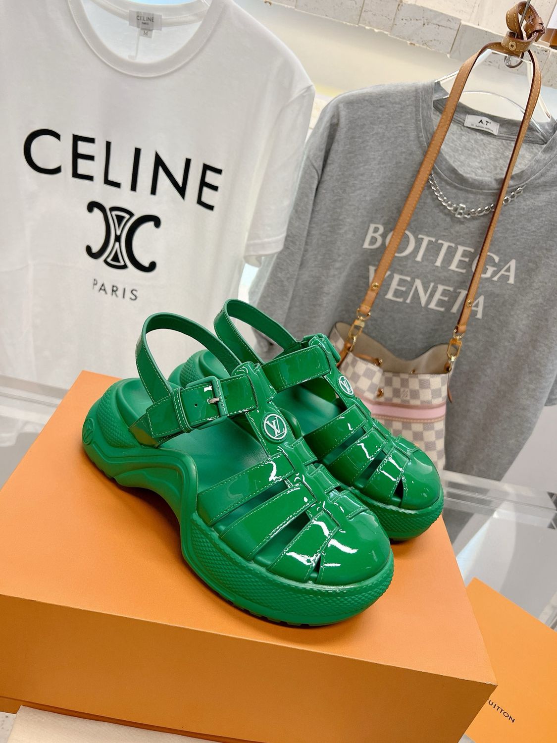 L-V Sandals