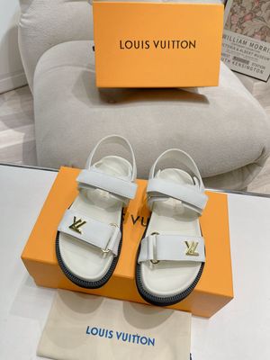 L-V Sandals