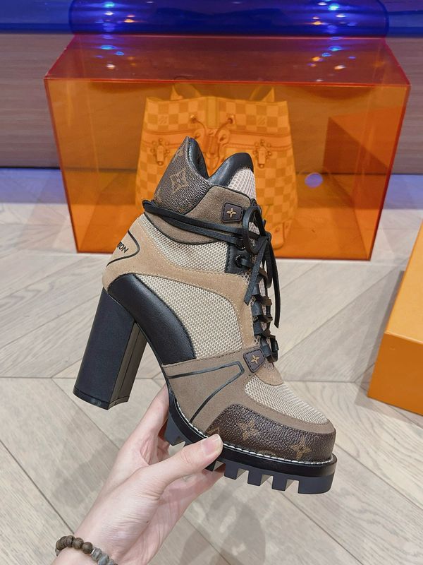 L-V Boots