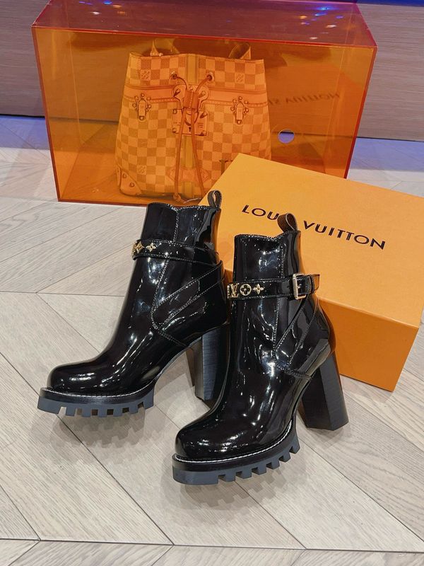 L-V Boots