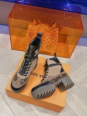 L-V Boots
