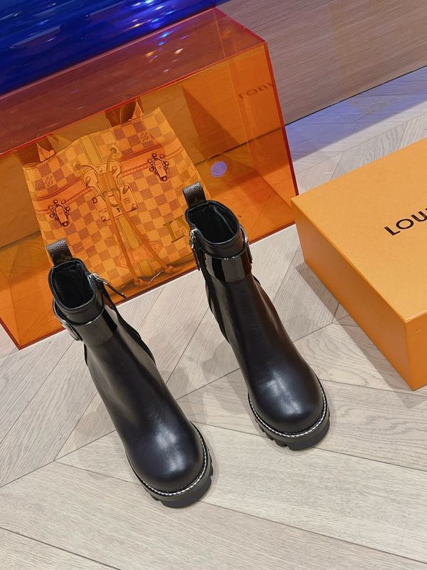 L-V Boots