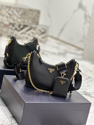 Re-Edition 2005 Saffiano Leather Bag