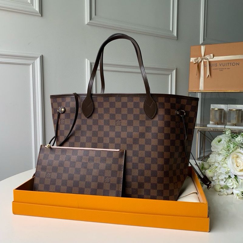 Neverfull MM Size
