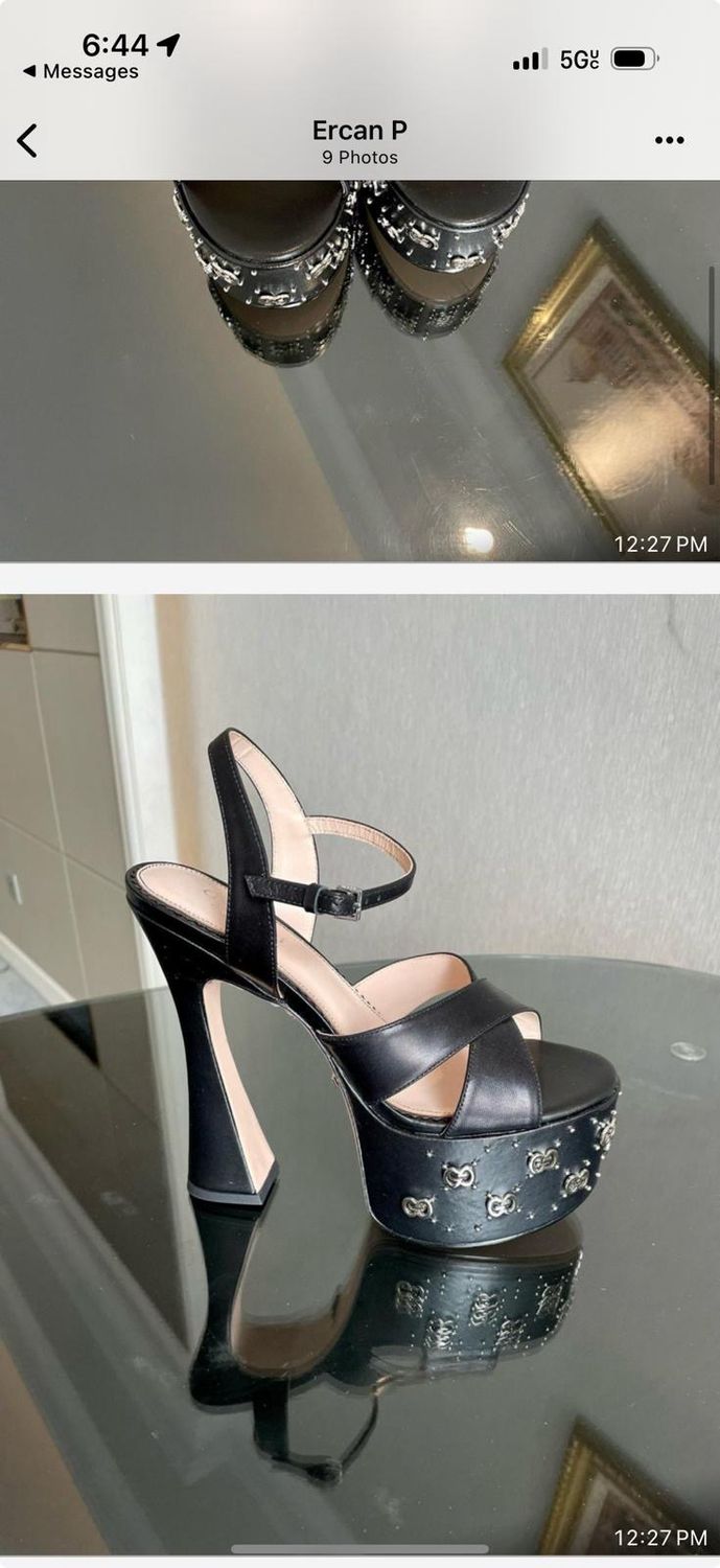 2 Pairs Shoes
