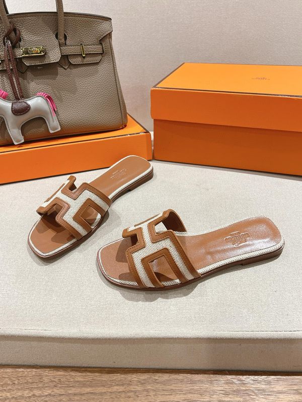 HR Sandals