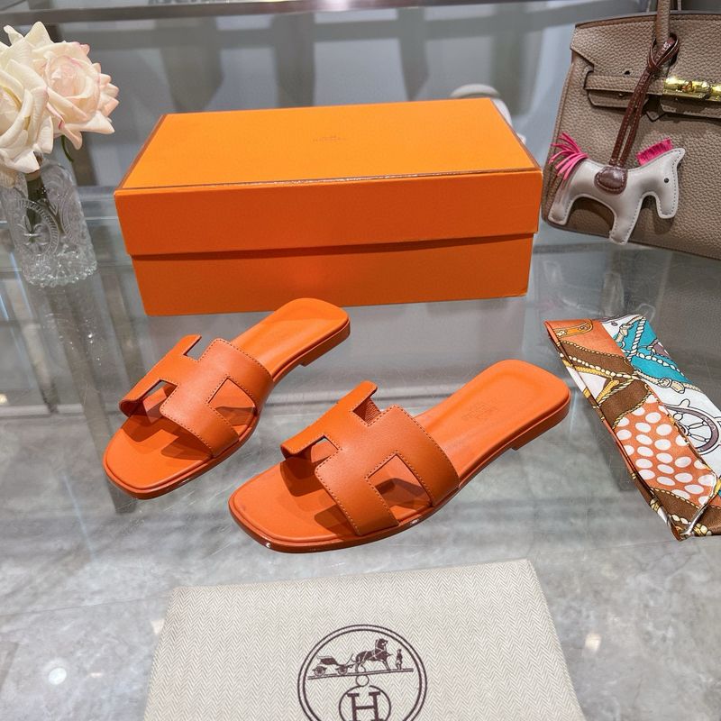 HR Sandals Calfskin Leather