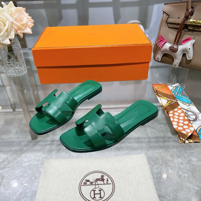 HR Sandals Calfskin Leather
