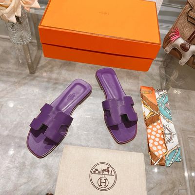 HR Sandals Calfskin Leather