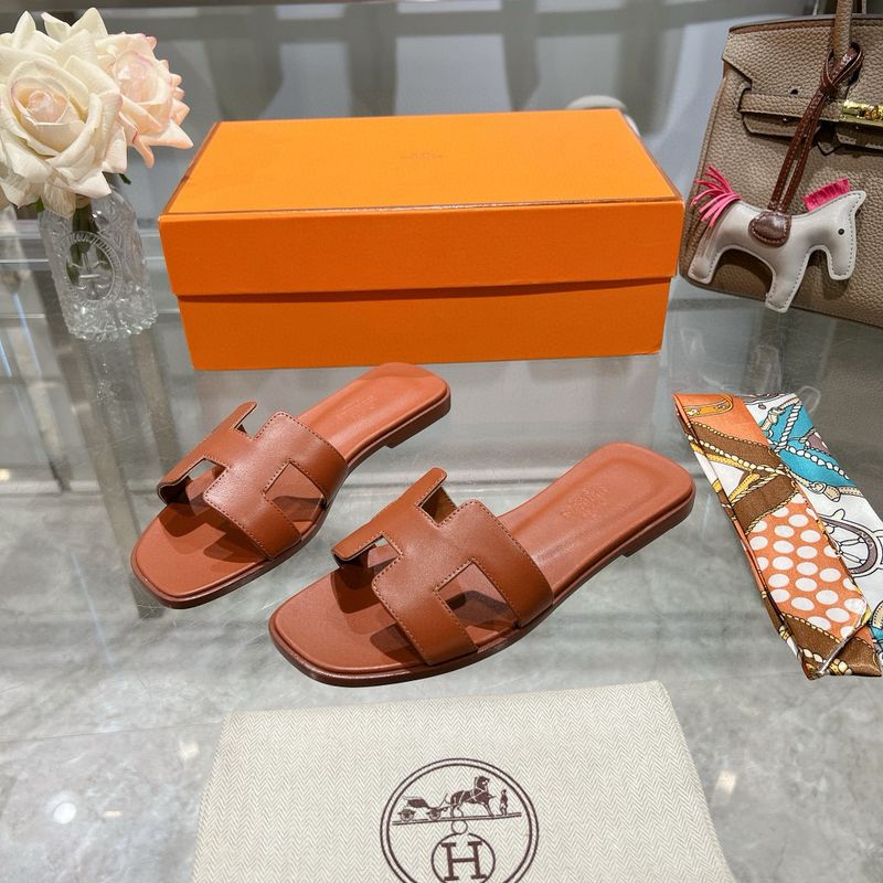 HR Sandals Calfskin Leather
