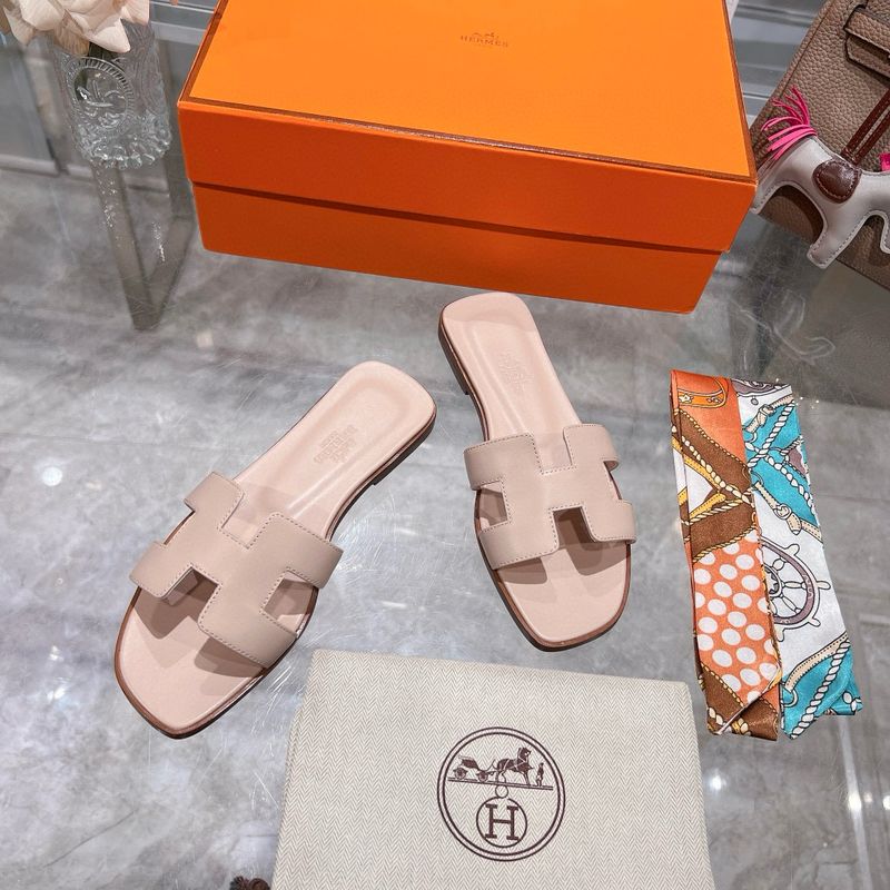 HR Sandals Calfskin Leather