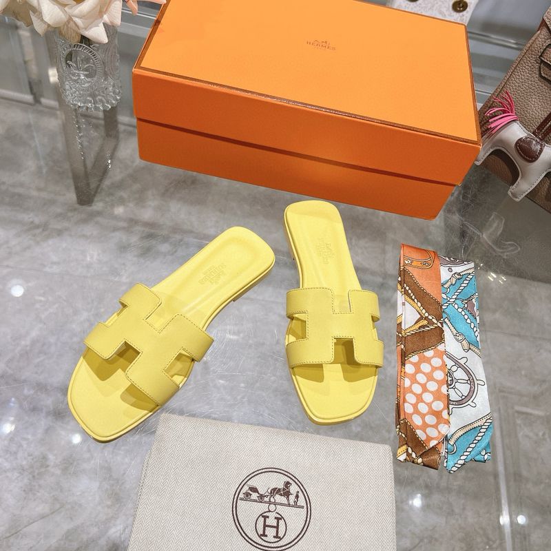 HR Sandals Calfskin Leather