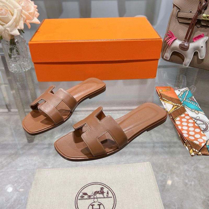 HR Sandals Calfskin Leather