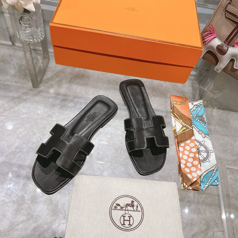 HR Sandals Calfskin Leather