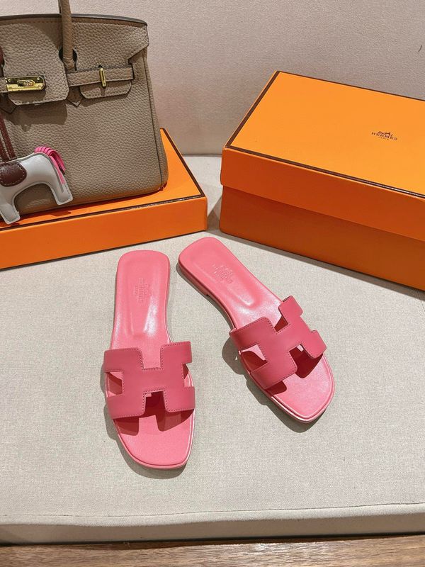 HR Sandals Calfskin Leather