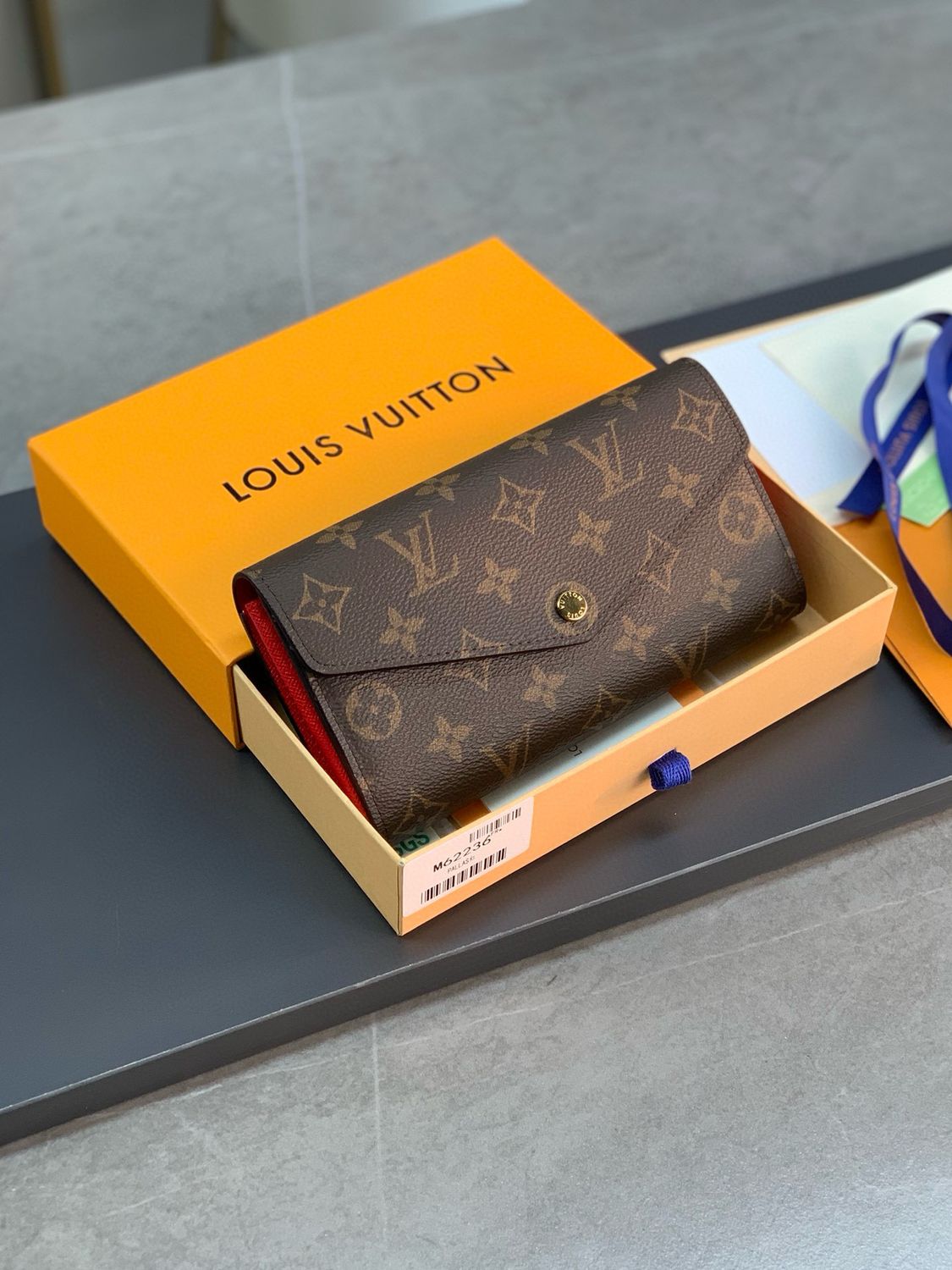 L-V Wallet