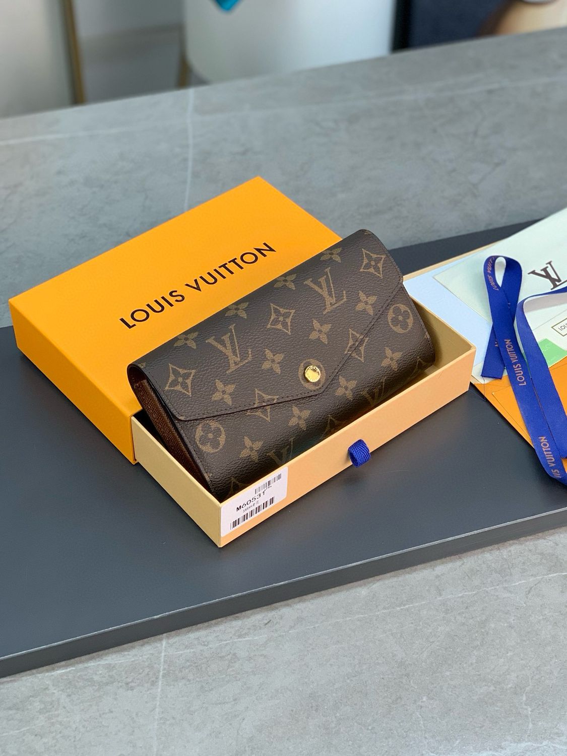 L-V Wallet