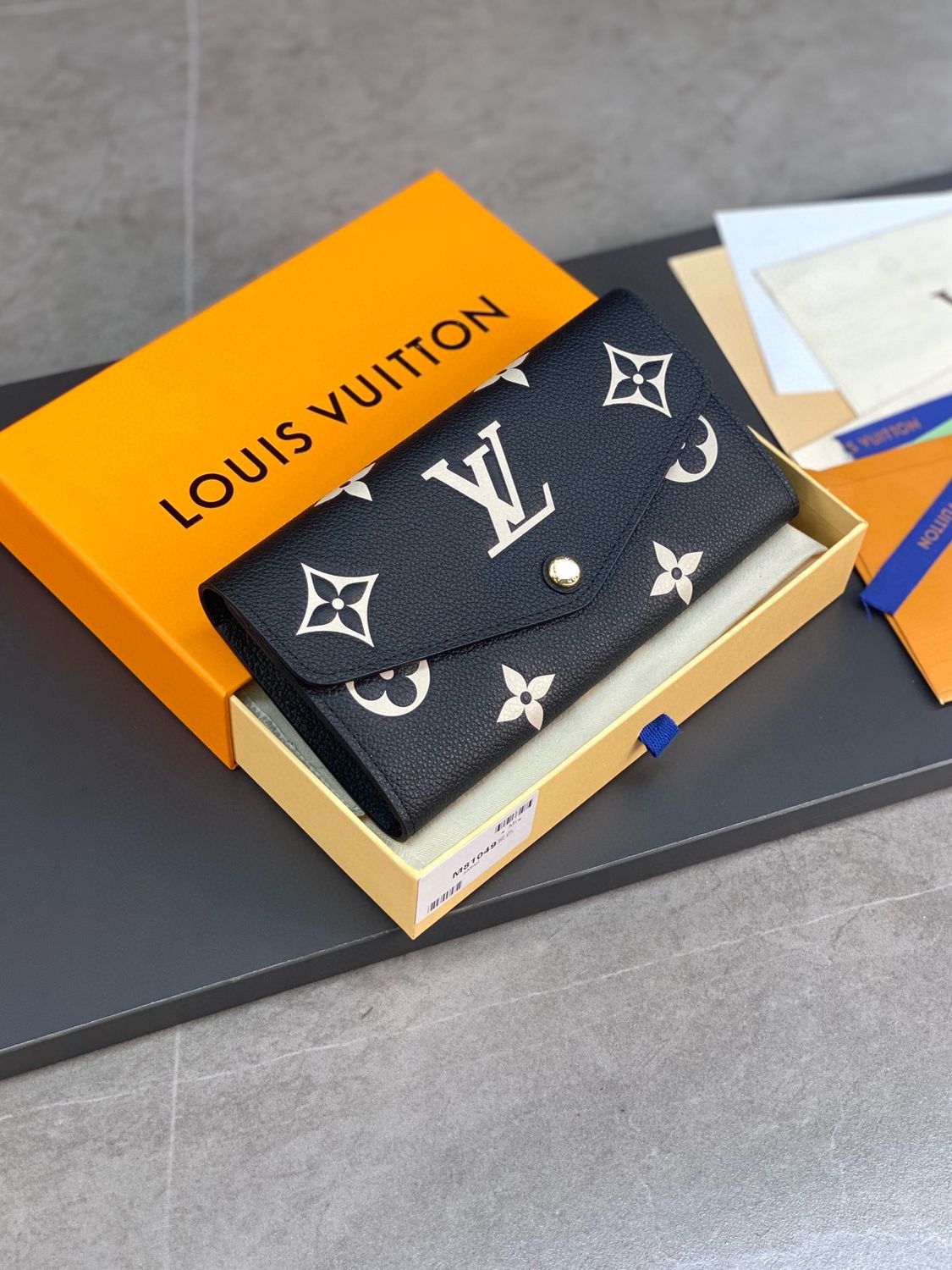 L-V Wallet