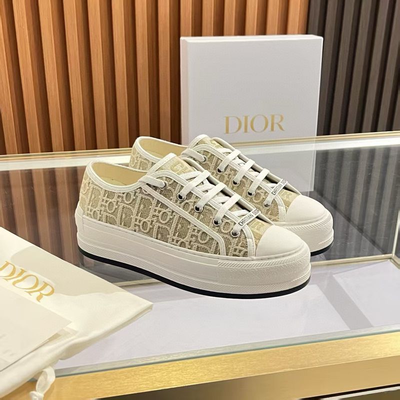 CD Sneakers